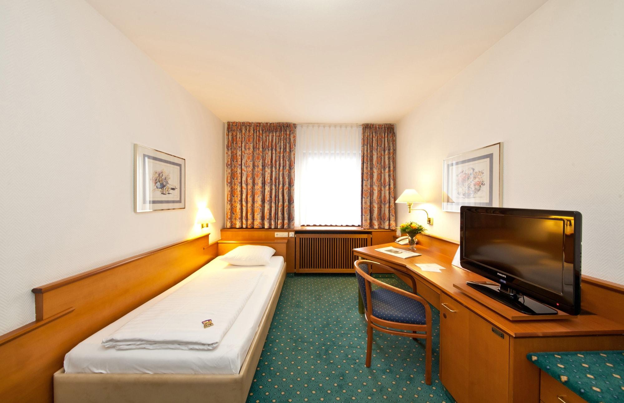 โนวุม โฮเต็ล บูลาวาร์ด สตุทการ์ท ซิตี้ Hotel สตุตการ์ต ภายนอก รูปภาพ